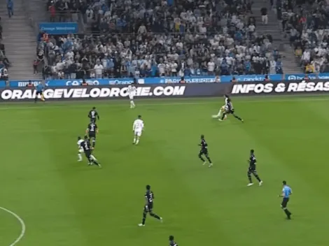 ¿Estaba offside? Gol de oro de Alexis despierta las dudas