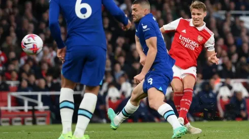 Odegaard anotó un doblete frente al Chelsea