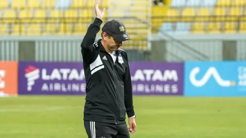 Luis Mena se acerca a La Roja y podría dejar Colo Colo Fem