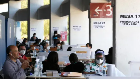 ¿Son locales de votación el Estadio Nacional y Monumental?