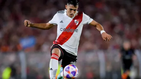 Pablo Solari estuvo 30 minutos en el Superclásico para ser figura.