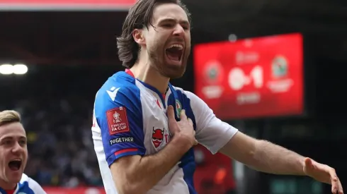 Blackburn Rovers avisó en redes sociales que el delantero inglés-chileno les confirmó que se irá del club.