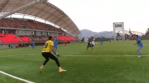 Una chilena espectacular de Carlos Muñoz llegó justo al rescate de Santiago Wanderers.