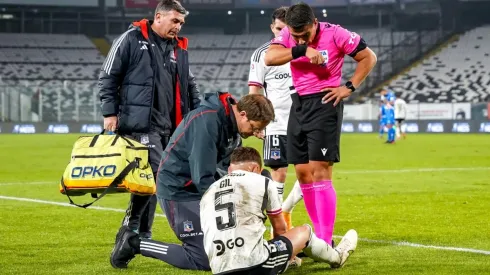 Leonardo Gil salió lesionado en la victoria de Colo Colo ante Audax Italiano.