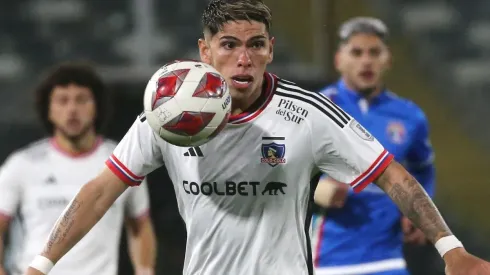 Carlos Palacios y prepotente insulto del guardalíneas de Colo Colo-Audax.