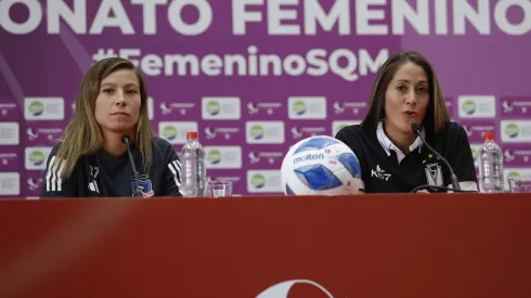 Aedo y Pérez se toman la conferencia pre Clásico del Fútbol Femenino