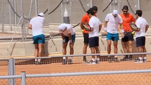 Rafael Nadal tuvo que suspender uno de sus entrenamientos por problemas físicos, y a 17 días de Roland Garros enciende las alarmas.