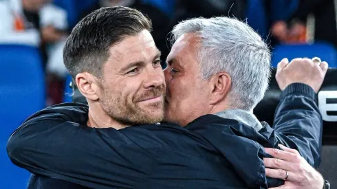 Xabi Alonso y José Mourinho