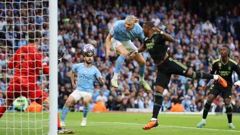 Erling Haaland tuvo dos ocasiones claras de gol, pero Courtois se lo negó. Foto: Getty Images