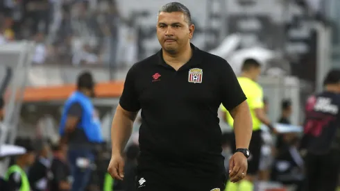 ¿Será el partido ante Colo Colo el último de Damián Muñoz como DT de Curicó Unido?