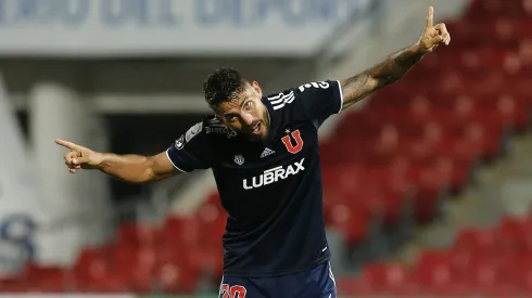 Joaquín Larrivey tiene en mente volver a Chile. ¿Dónde jugará? ¿O dirigirá?