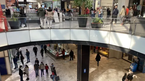 ¿Estarán abiertos los supermercados y malls este domingo feriado?