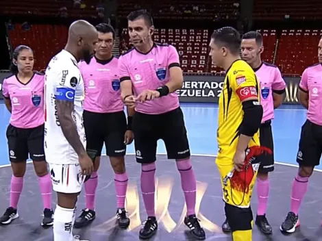 Árbitro chileno se roba las miradas en la Copa Libertadores de Futsal