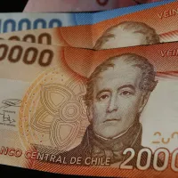 ¿Será posible un sueldo mínimo de 700 mil pesos en Chile?