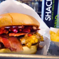 ¿Cuándo es el Día de la Hamburguesa en Chile y dónde hay ofertas?