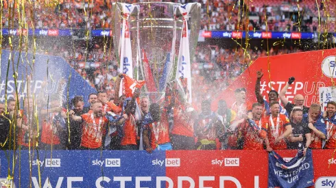 El recinto del recién ascendido Luton Town acapara las miradas del mundo fútbol.