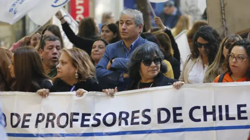 Colegio de Profesores advierte paro nacional