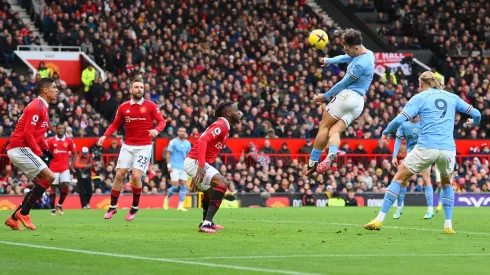 Manchester United y Manchester City se enfrentan en Wembley.