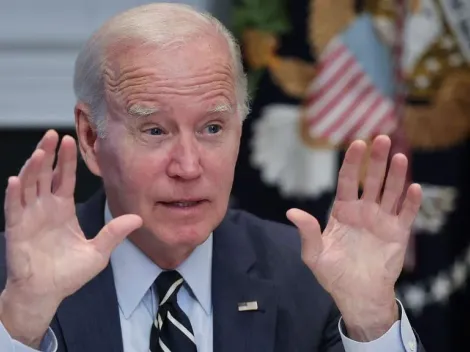 VIDEO: Joe Biden sufre terrible caída en ceremonia