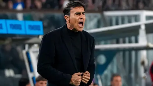 Quinteros enfrenta un importante partido con Colo Colo por la Copa Libertadores.