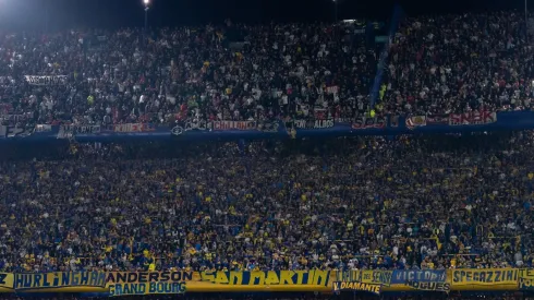 Hinchas de Colo Colo causaron varios incidentes y hechos lamentables en La Bombonera para el duelo con Boca Juniors.