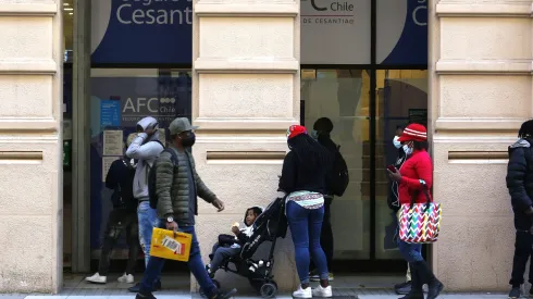 Conoce las ayudas que puedes recibir como cesante en Chile.