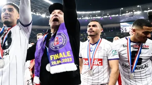 Philippe Montanier no seguirá en la banca del Toulouse y deja a Gabriel Suazo con su futuro en el aire.