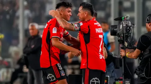 Esteban Paredes elogió a Damián Pizarro y pidió dejar de presionarlo por los goles en Colo Colo.