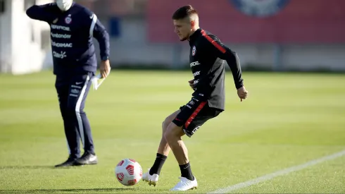 El Colorado Gil tuvo un acercamiento a la Roja de la mano de Martín Lasarte.