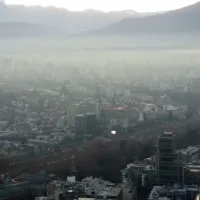 ¿Qué cosas no se pueden hacer con la preemergencia en Santiago hoy?