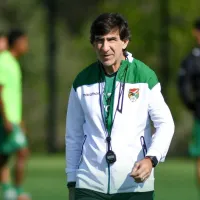 Costas se protege de la Roja y convoca de emergencia