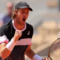 ¡Una máquina, Nico! Jarry saca otro triunfazo y espera a Tsitsipas