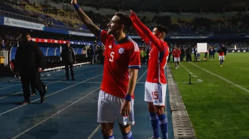 Matías Zaldivia se estrenó en la selección chilena de Eduardo Berizzo, haciendo dupla con Rodrigo Echeverría.