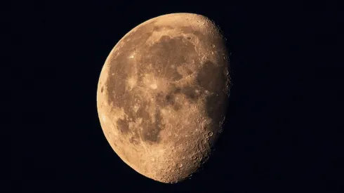 Luna.
