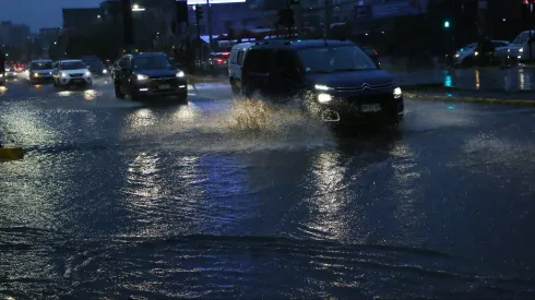 Calles inundadas por intensas lluvias en Santiago (21 de junio de 2023)