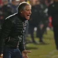 Holan se resigna a la suspensión del duelo de la UC y Wanderers