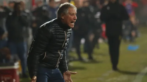 Universidad Católica y Santiago Wanderers se enfrentan por la Copa Chile.