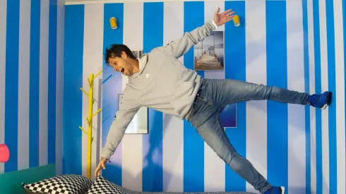 Fotografías como la que protagoniza Diego Rivarola en la imagen será posible realizar en Selfieland, durante las vacaciones de invierno.