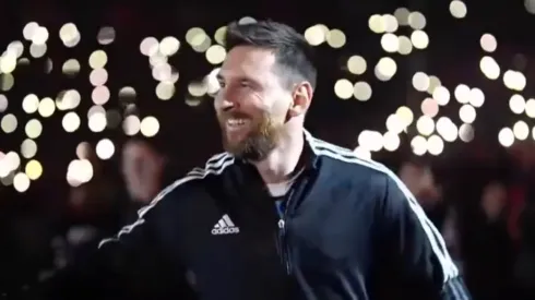 Lionel Messi dejó la grande en Argentina en la despedida de Maxi Rodríguez.