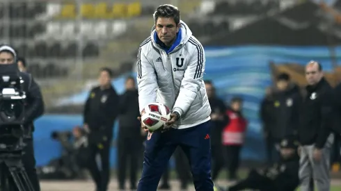 Mauricio Pellegrino aseguró que, a dos días del Clásico Universitario, desde la ANFP no les han dicho a qué jugadores pueden utilizar.