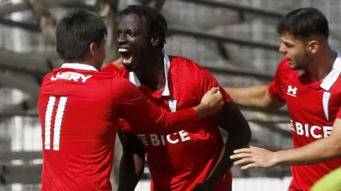 Ousman Touray se ganó un contrato profesional en el poco tiempo que lleva en la UC. Llegó a través de una app.