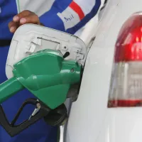 ¿Baja o sube la bencina? Revisa el precio del combustible para hoy