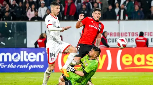 Carlos Palacios anotó un triplete: Colo Colo venció 6-1 a Unión La Calera en la Copa Chile.
