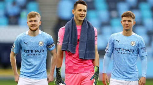 James Trafford, otro arquero con paso en el Manchester City que se sumará al club de Vigouroux en la Premier League.
