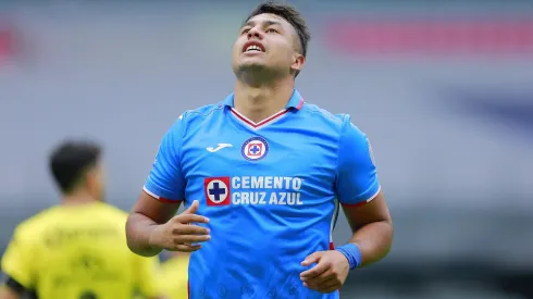 Iván Morales lo pasa pésimo en México.