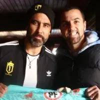 Claudio Bravo bendice al portero de Ñublense