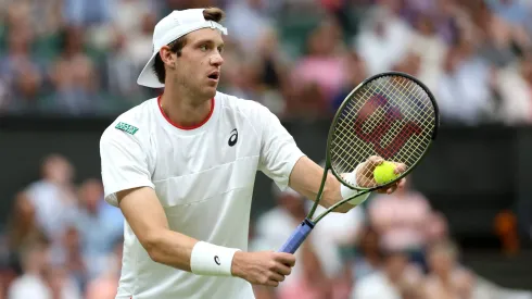 El Príncipe alcanzó la tercera ronda en la Catedral del Tenis.
