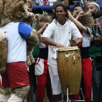 El hombre clave: masajista salvaba a Dinho con sus cañas en Brasil