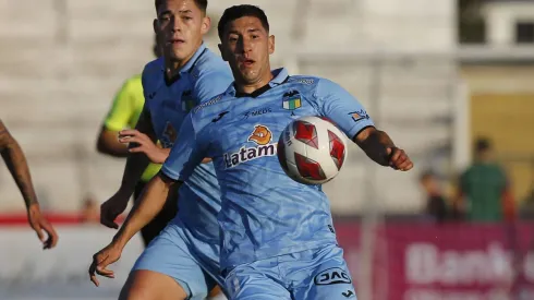 Matías Marín, una de las jóvenes figuras del fútbol chileno, parte a Argentina. O'Higgins pierde una pieza clave.