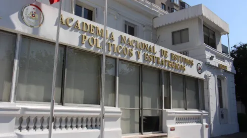 Robo de computadores en Anepe